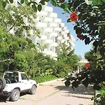 Sunshine 4* 阿拉尼亚